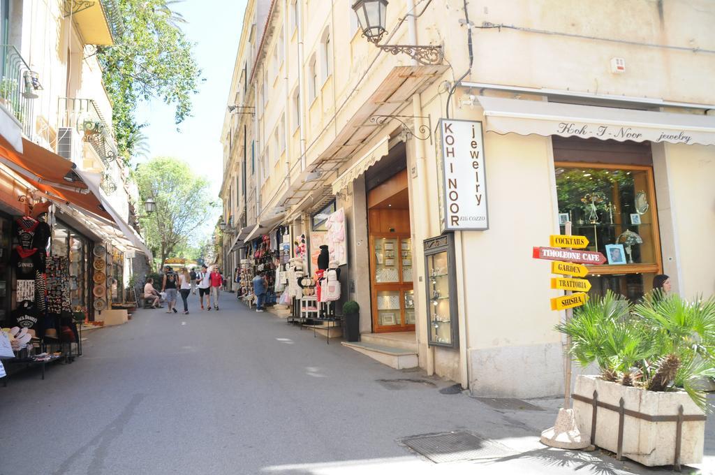 B&B Teatro Greco 39 Таорміна Екстер'єр фото