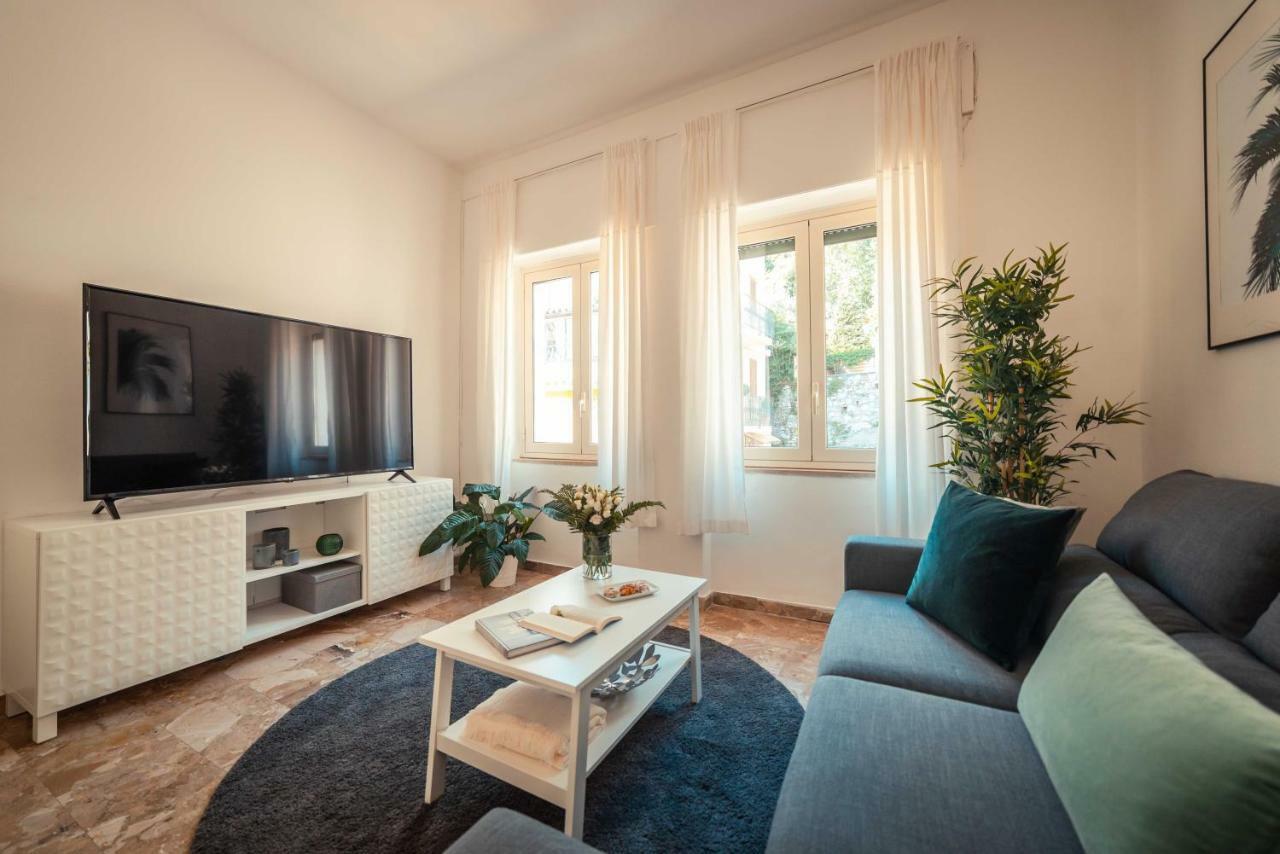 B&B Teatro Greco 39 Таорміна Екстер'єр фото