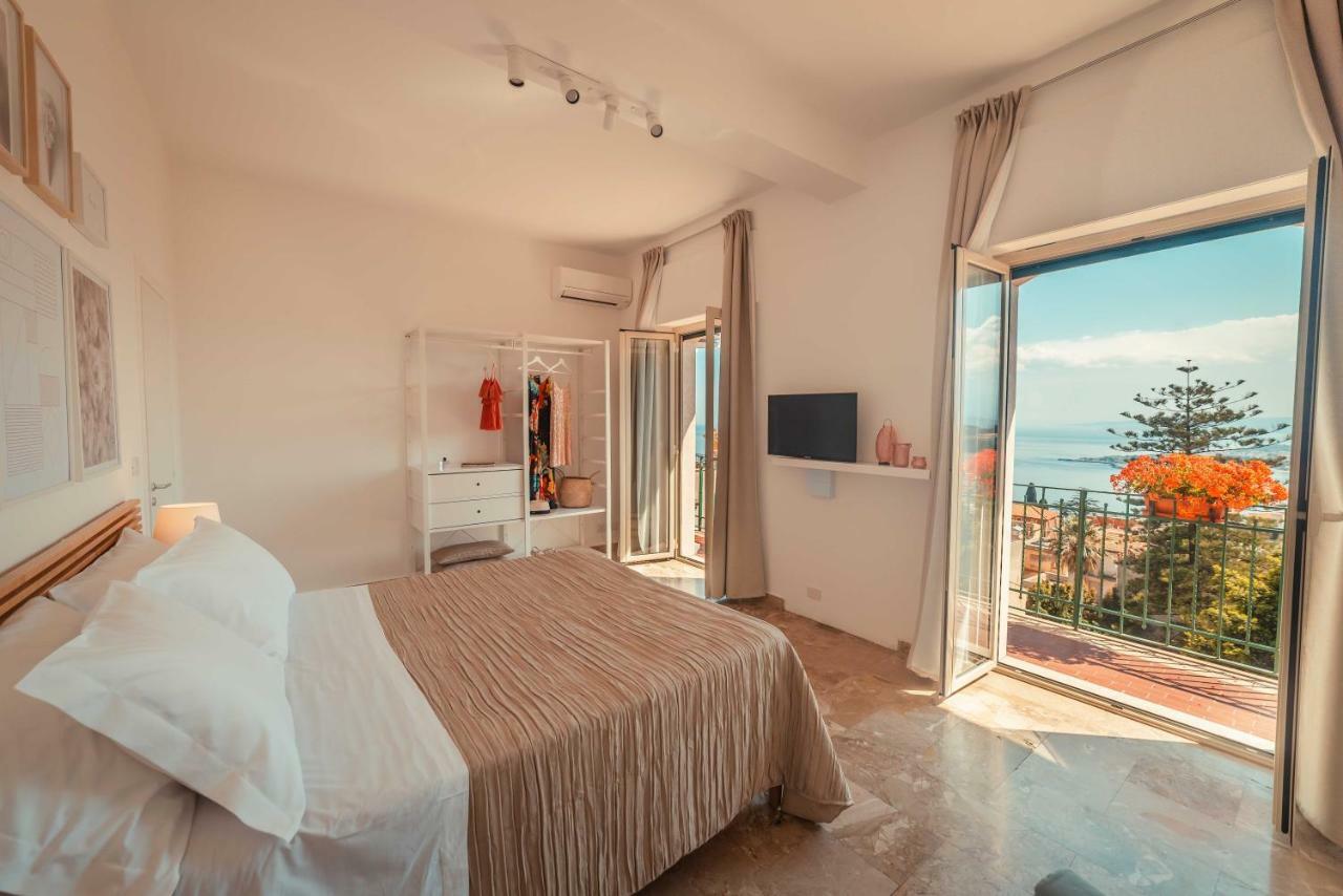 B&B Teatro Greco 39 Таорміна Екстер'єр фото